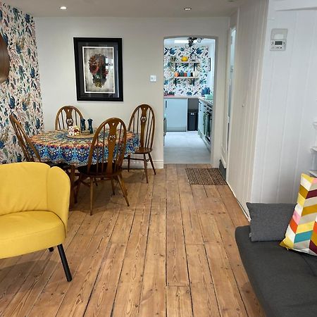 North Laine Sunny Cottage - Parking Available Hove Exterior foto